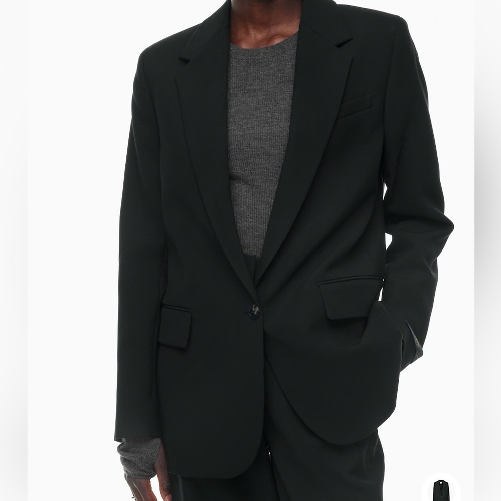 Aritzia (Wilfred) Black Generation Blazer